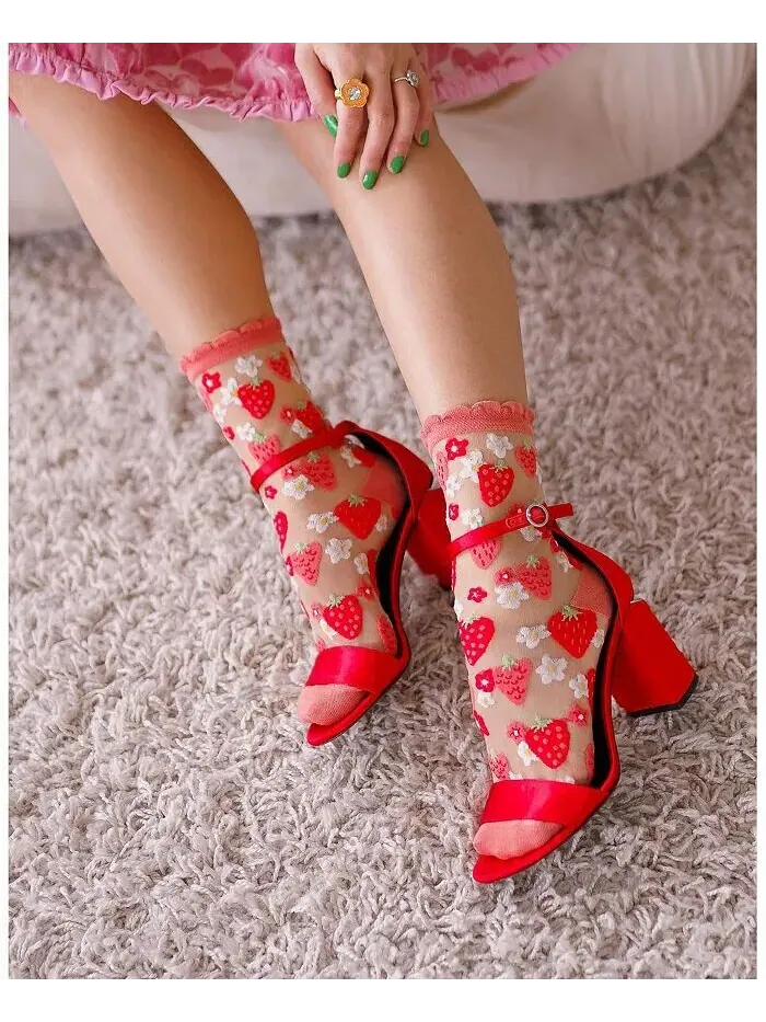 Женские прозрачные носки с рюшами и клубникой Sock Candy — изображение 2 из 3