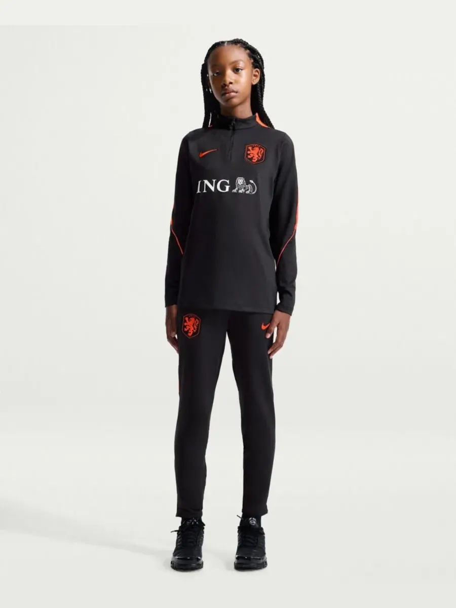 Футболка-дрилл с длинным рукавом и четверть-застежкой Nike Netherlands National Team 2026 Strike — изображение 4 из 5, черный