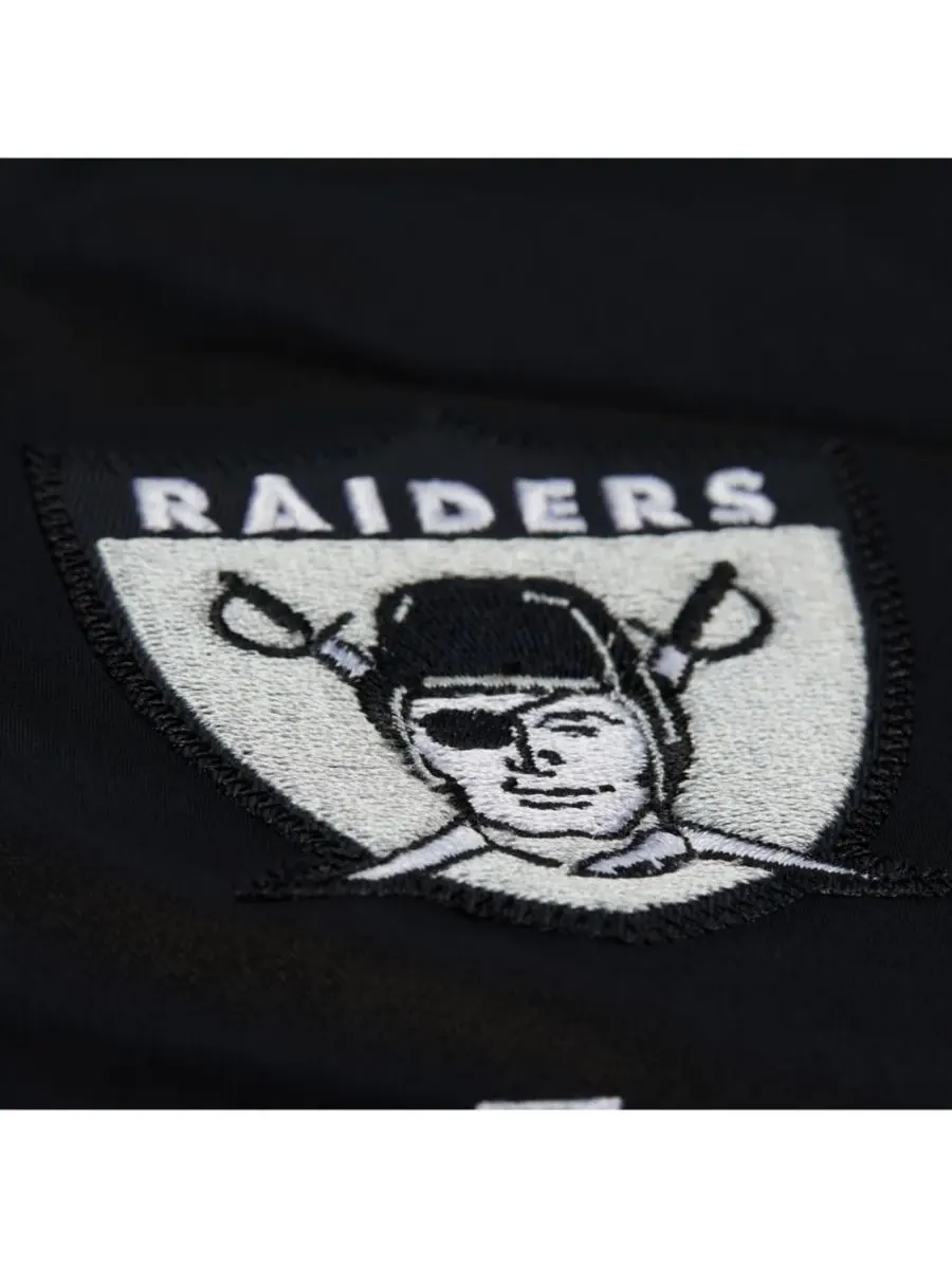 Mitchell & Ness Женская черная атласная куртка Las Vegas Raiders на кнопках — изображение 2 из 5, черный