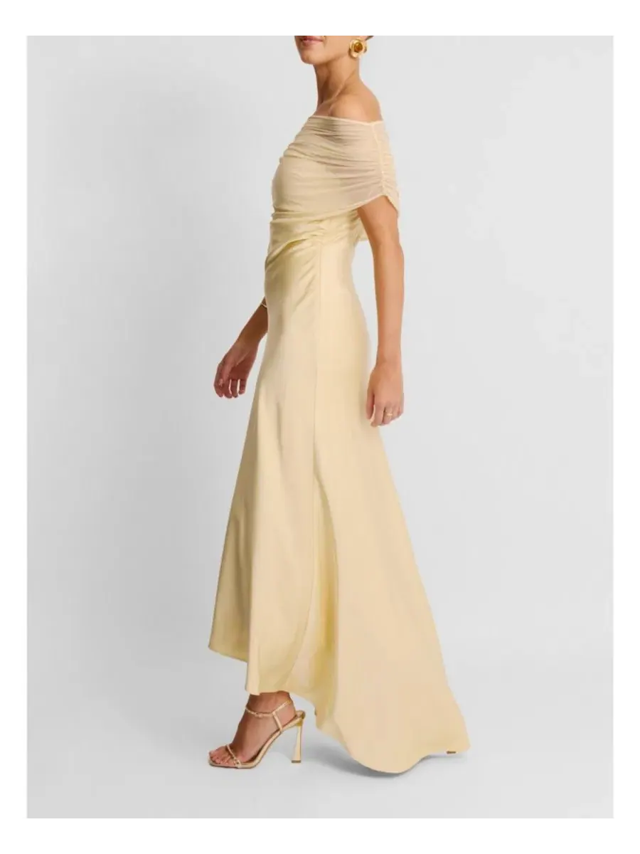 Платье-макси с открытыми плечами Bardot Satin Six Stories, Pale Lemon — изображение 6 из 8