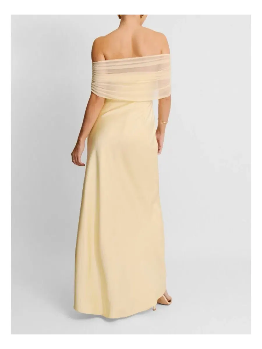 Платье-макси с открытыми плечами Bardot Satin Six Stories, Pale Lemon — изображение 7 из 8
