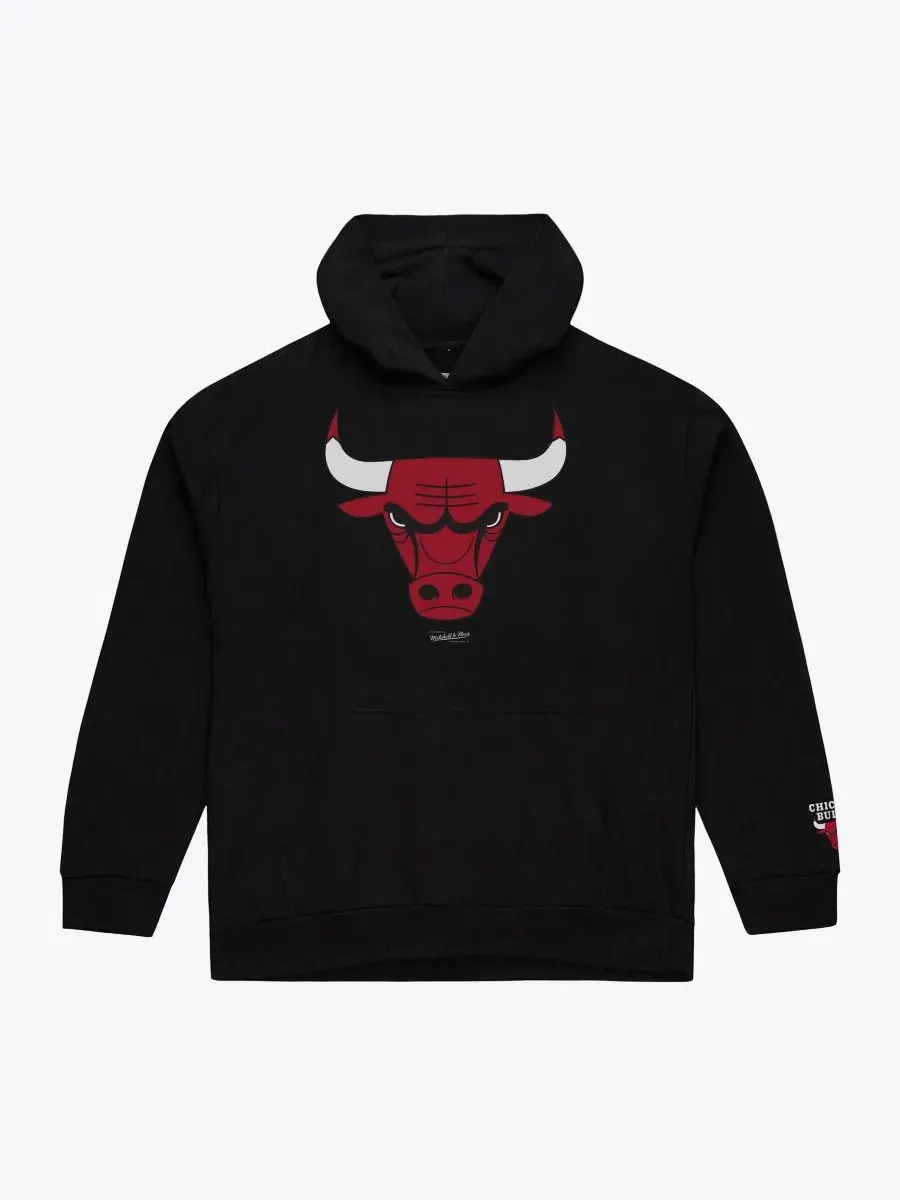 Худи с капюшоном Chicago Bulls Basic Fleece Mitchell & Ness — изображение 1 из 2, черный