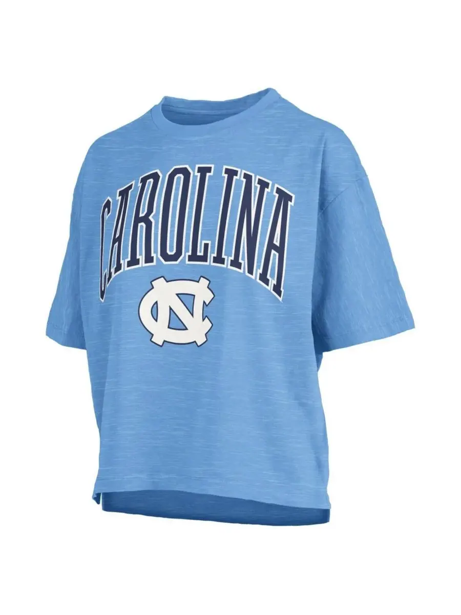 Pressbox Женская футболка Carolina Blue North Carolina Tar Heels Nelson Arch Over Logo Waist Length — изображение 2 из 3