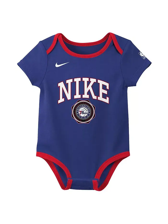 Новорожденный набор из 2 боди Philadelphia 76ers Just Do It (королевский синий/черный) Nike — изображение 2 из 3