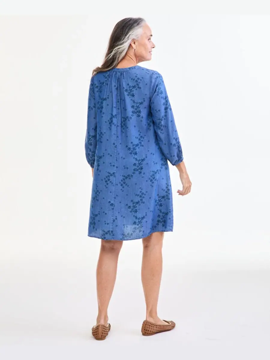 Платье-трапеция с рукавом 3/4 и цветочным принтом Style & Co, Scattered Floral — изображение 3 из 3