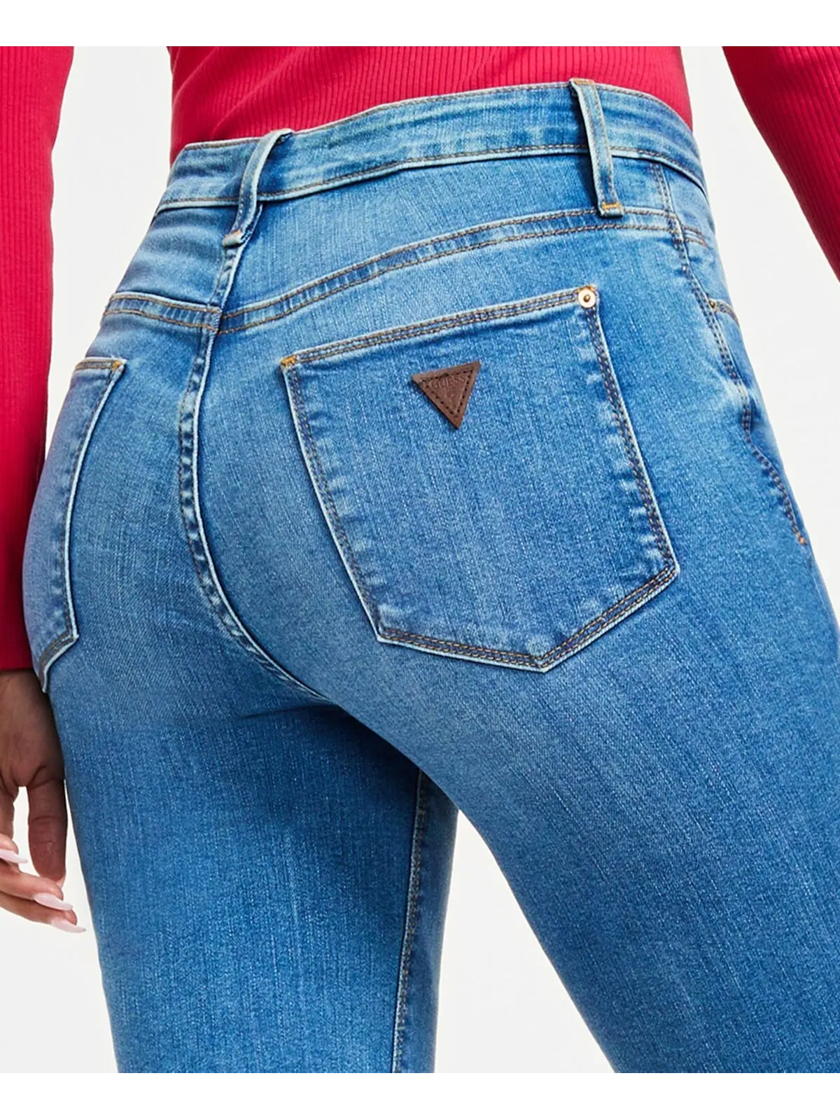 Женские сексуальные джинсы bootcut со средней посадкой GUESS — изображение 5 из 11