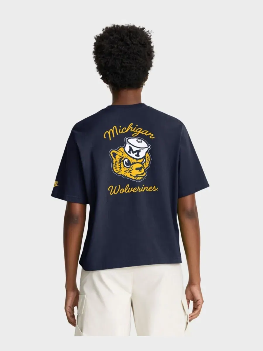 Футболка свободного кроя с принтом Michigan Wolverines Legacy Pocket Boxy Nike — изображение 4 из 5, темно-синий