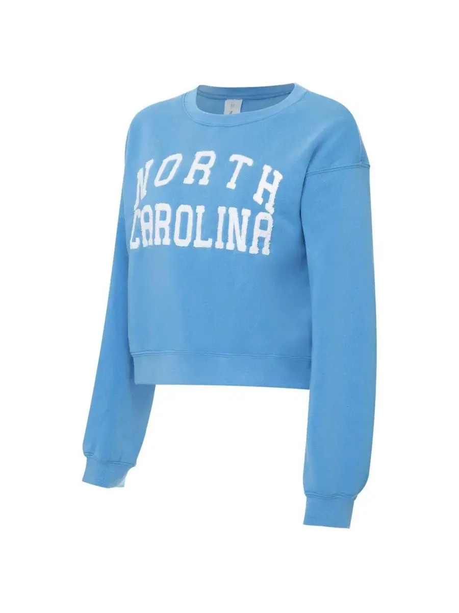Свитшот с кашемировой вышивкой и кроп-кроем North Carolina Tar Heels ZooZatz — изображение 4 из 4, светлый синий