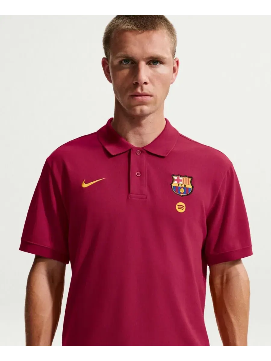 Мужское поло из хлопка с вышитым клубным гербом Barcelona 2026/27 Matchup 2.0 Nike — изображение 2 из 5, красный