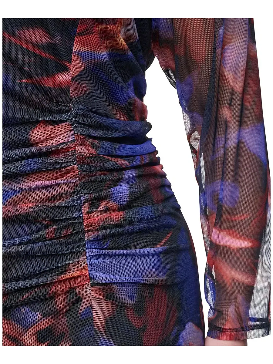 Платье-миди с боковой драпировкой и сеткой Plus Size Printed Side Ruched Mesh Midi Dress Vince — изображение 4 из 5