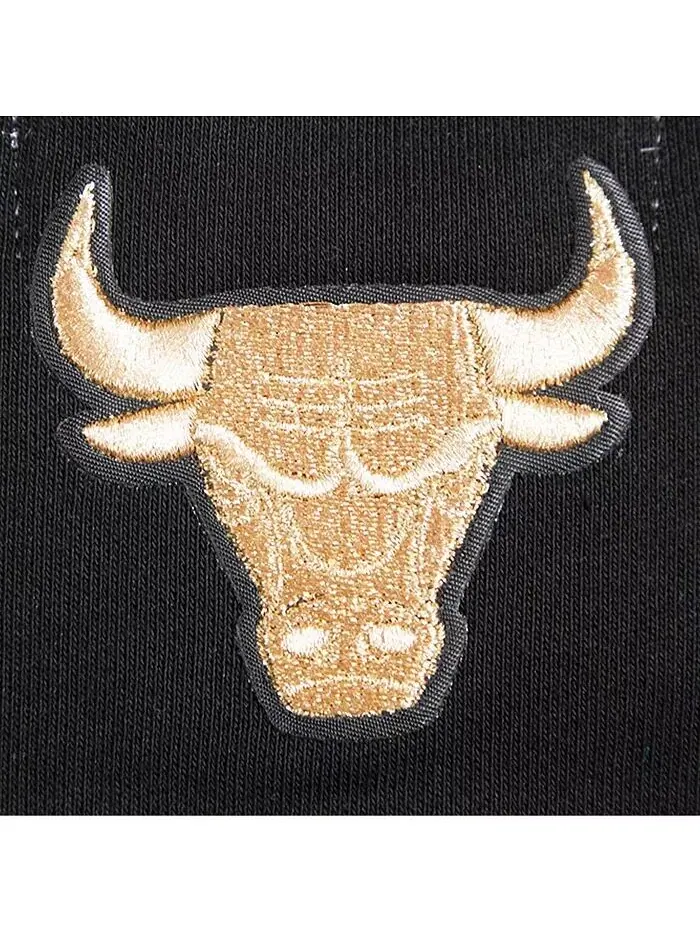 Женская черная укороченная толстовка Chicago Bulls Glam Pro Standard — изображение 2 из 4