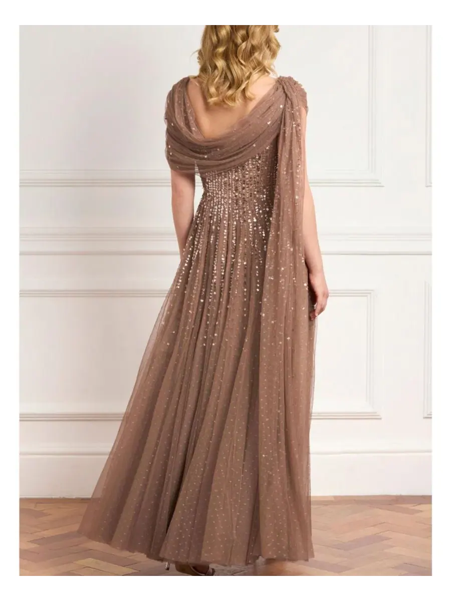 Платье-макси с пайетками Moonlight Sequin Draped Gown Needle & Thread, Cocoa/Tawny — изображение 3 из 4