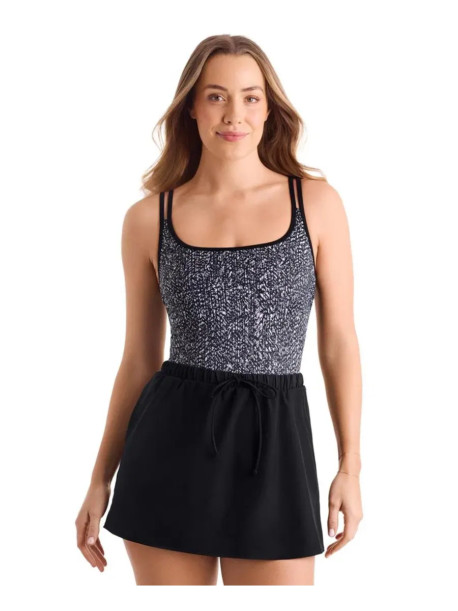 Женский слитный купальник с юбкой Sport Skirted Runaround ShapeSolver, Pixel Twilight — изображение 1 из 4