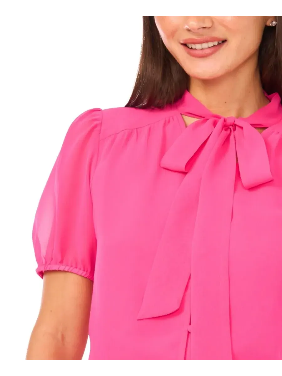 Женская блузка с короткими рукавами и бантом CeCe, Brilliant Fuchsia — изображение 3 из 5