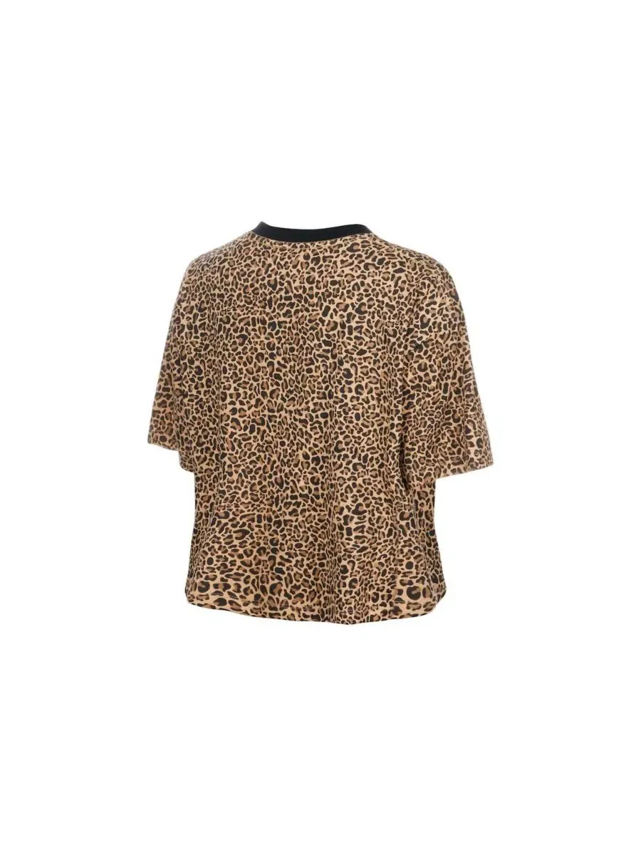 Футболка женская с принтом Leopard Boxy Cropped New Era — изображение 2 из 4, коричневый