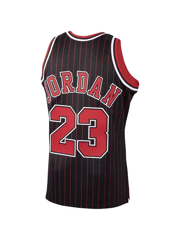 Мужская майка Michael Jordan Black Chicago Bulls 1995/96 Hardwood Classics Authentic Mitchell & Ness — изображение 2 из 3