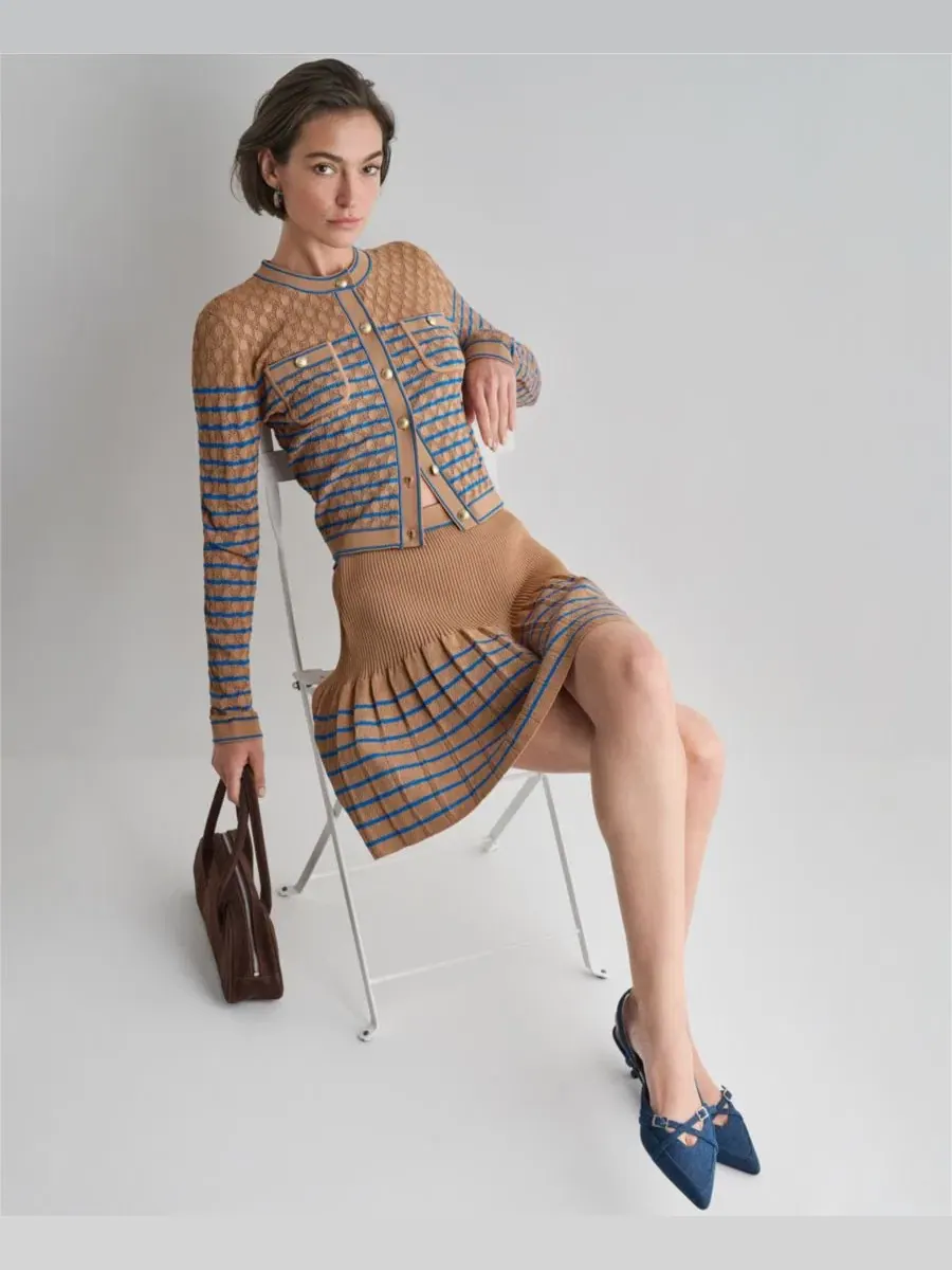 Кардиган на пуговицах с геометрическим узором BCBG, Toffee Dust/Electric — изображение 9 из 11