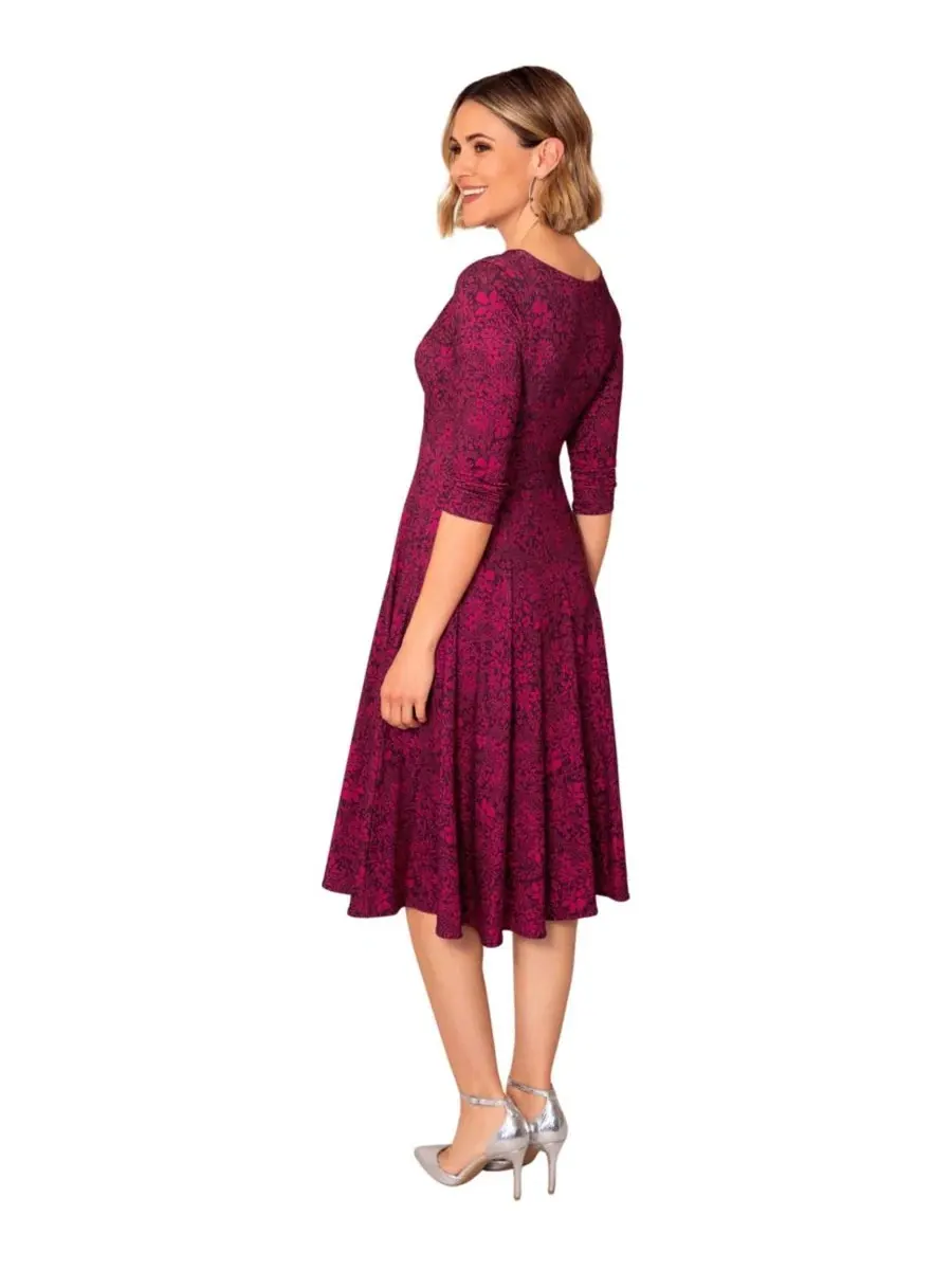 Платье миди с V-образным вырезом, рукав 3/4 Alie Street London, Wild Fucsia — изображение 3 из 8