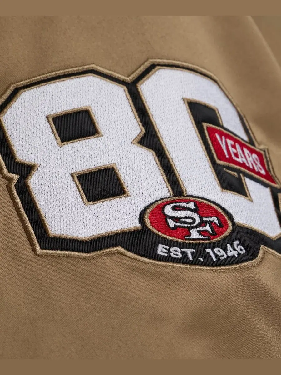 Куртка-бомбер с принтом San Francisco 49ers 80th Anniversary Heavyweight Satin Full-snap Mitchell & — изображение 4 из 7