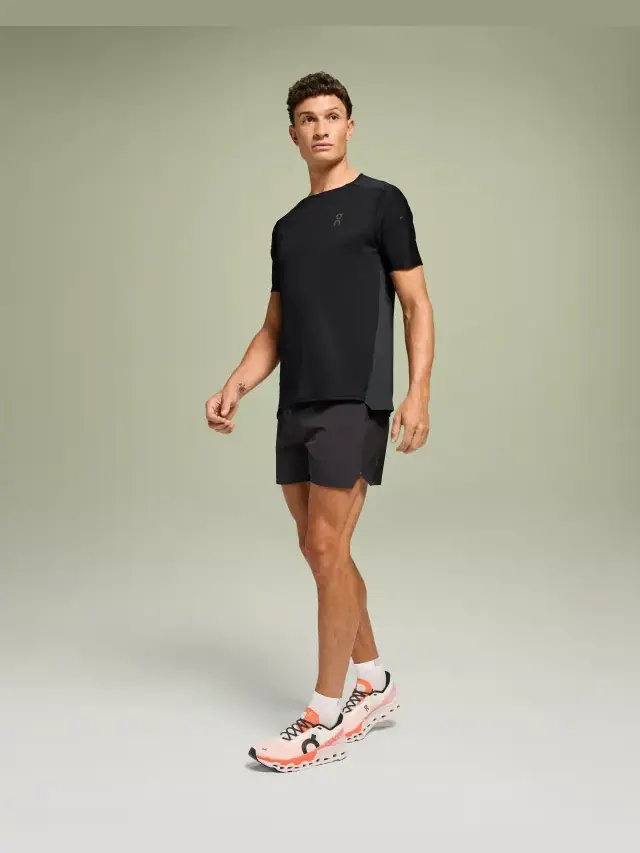 Футболка On-Running, спортивная — изображение 1 из 4, черный