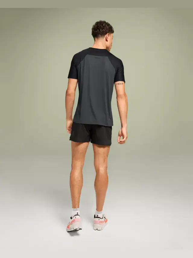 Футболка On-Running, спортивная — изображение 3 из 4, черный