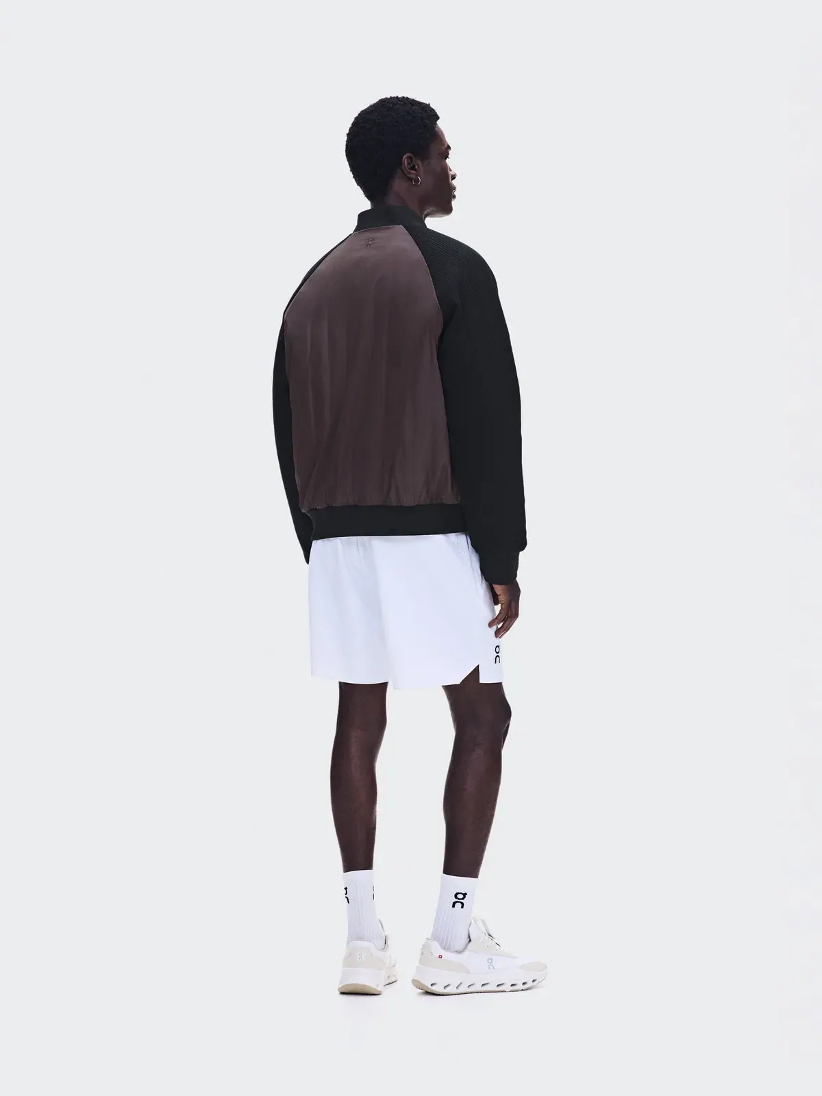 Мужская куртка-бомбер утепленная с застежкой на кнопки Courtside Bomber On — изображение 4 из 10, черный