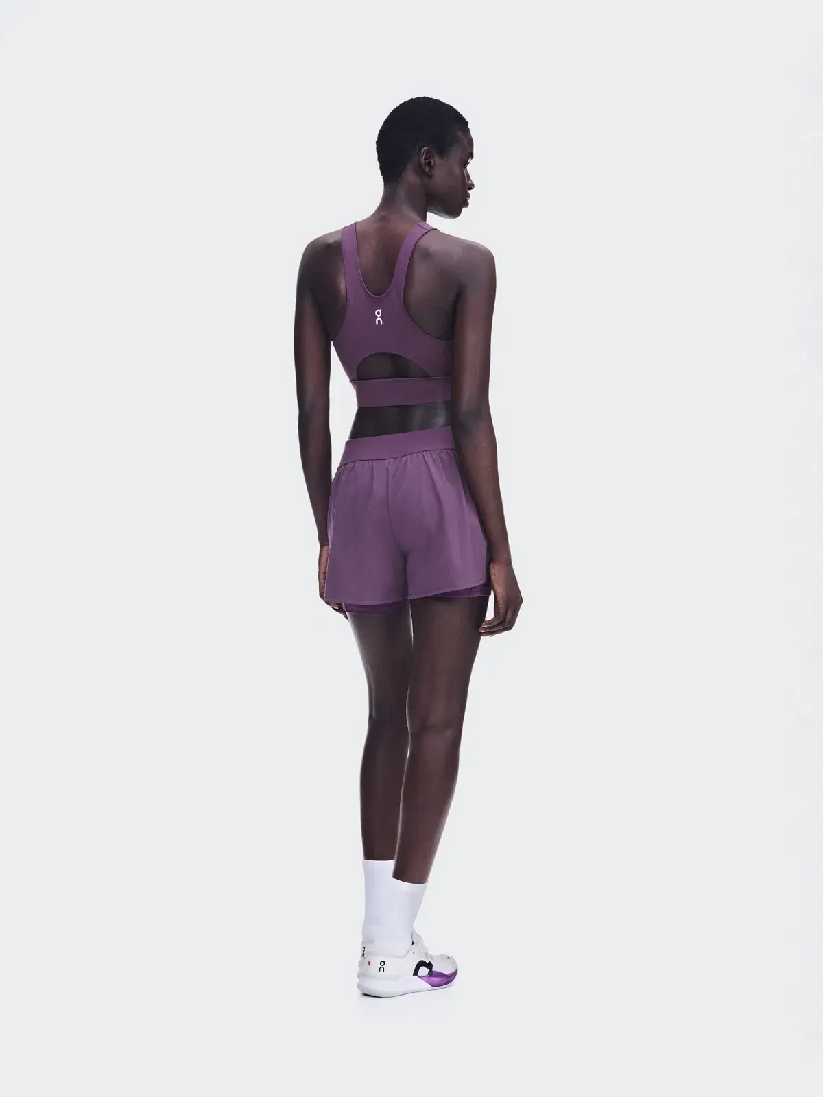 Женский топ для тенниса с вырезом на спине Court Crop Top On — изображение 4 из 8, фиолетовый