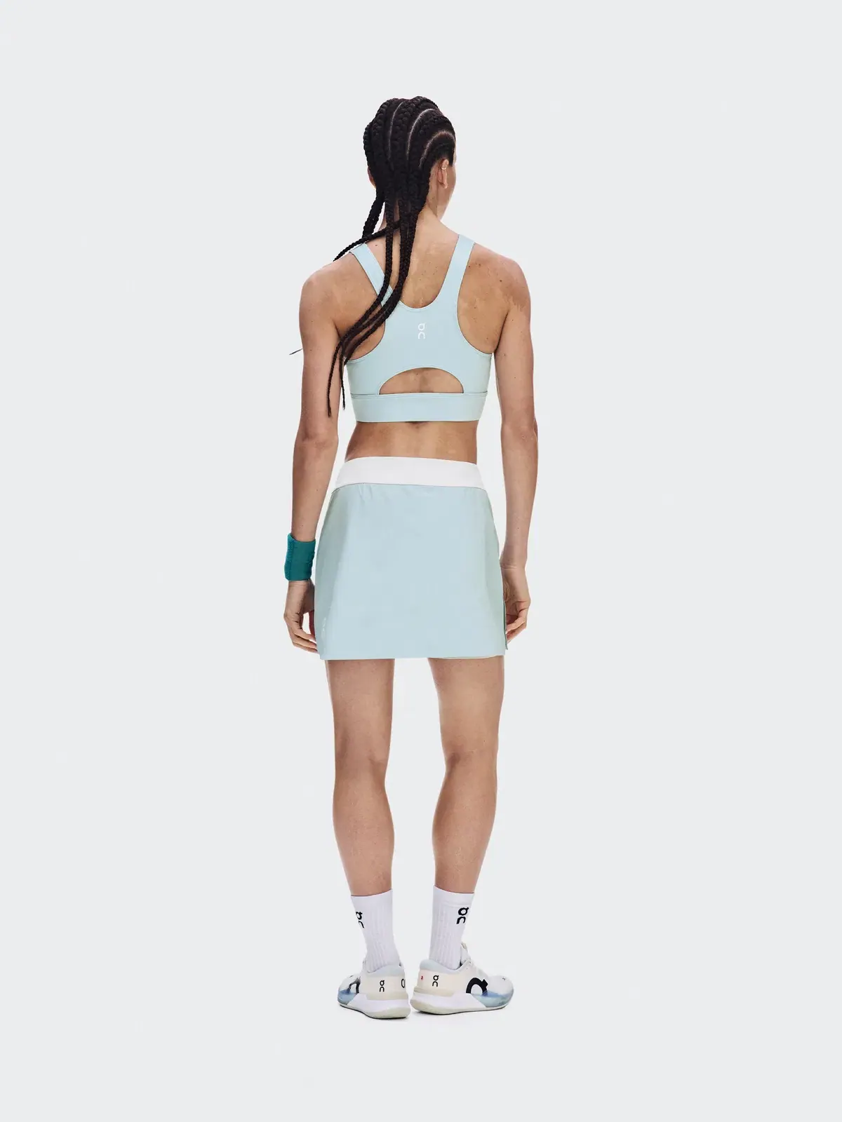Женский топ для тенниса с вырезом на спине Court Crop Top On, Brook — изображение 4 из 9, бледно-мятный