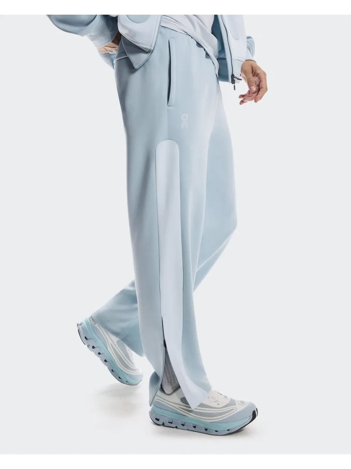 Мужские брюки спортивные с эластичным поясом Track Pants IKON On, Cascade/Chambray — изображение 4 из 11, светло-голубой