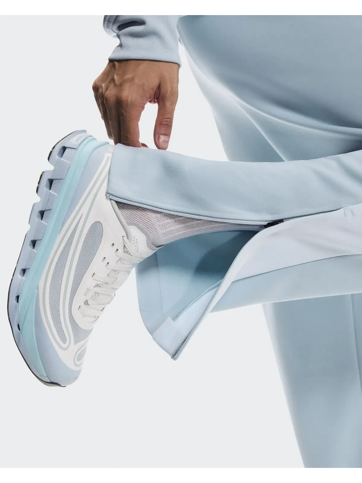 Мужские брюки спортивные с эластичным поясом Track Pants IKON On, Cascade/Chambray — изображение 9 из 11, светло-голубой