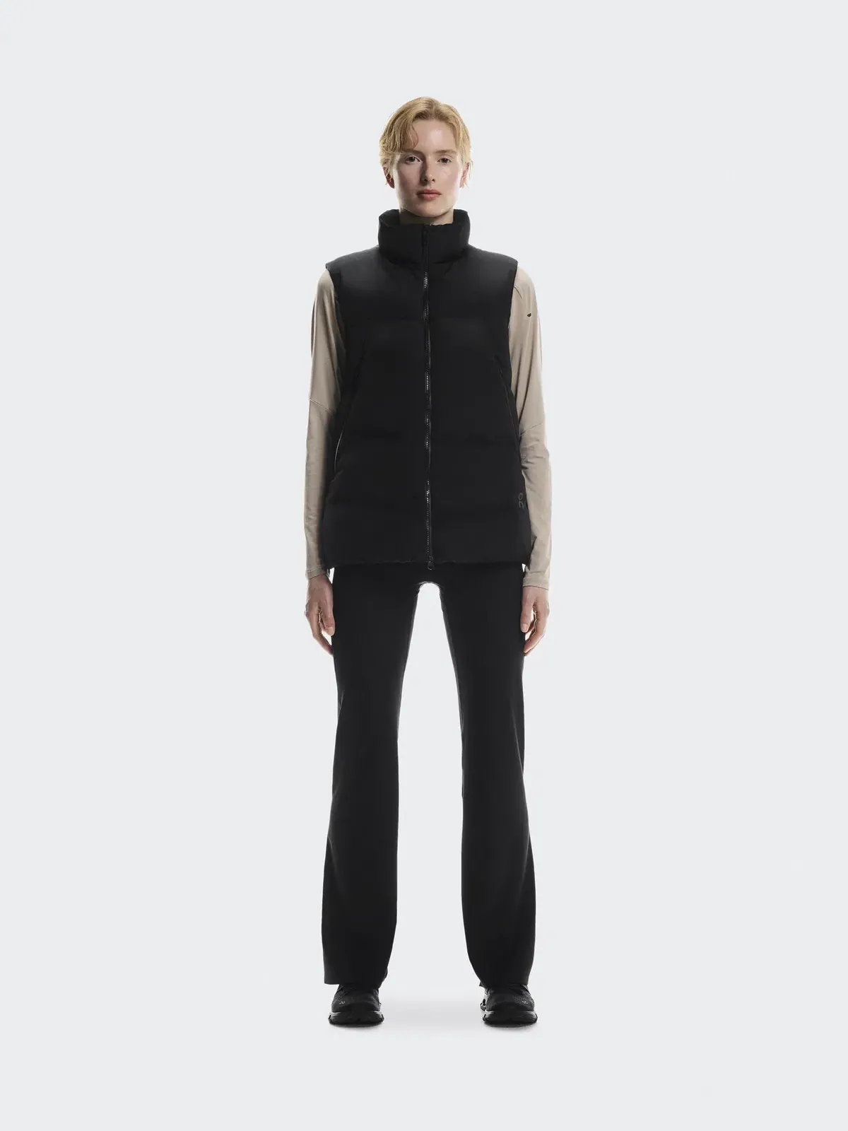 Женский жилет-пуховик с термоизоляцией All-Day Puffer Vest On — изображение 2 из 11, черный