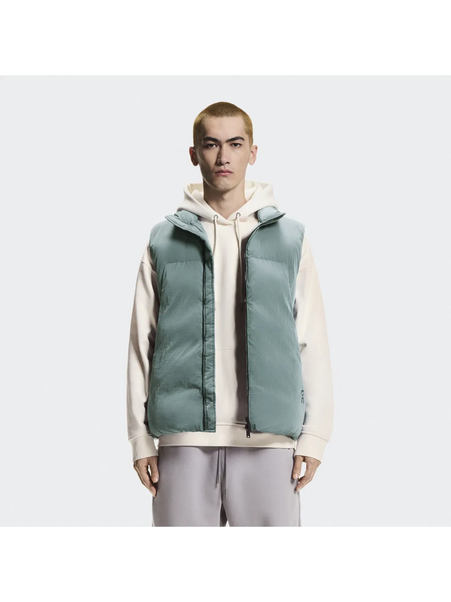 Мужской жилет с утеплителем On ThermaTec All-Day Puffer Vest On — изображение 11 из 11, приливной