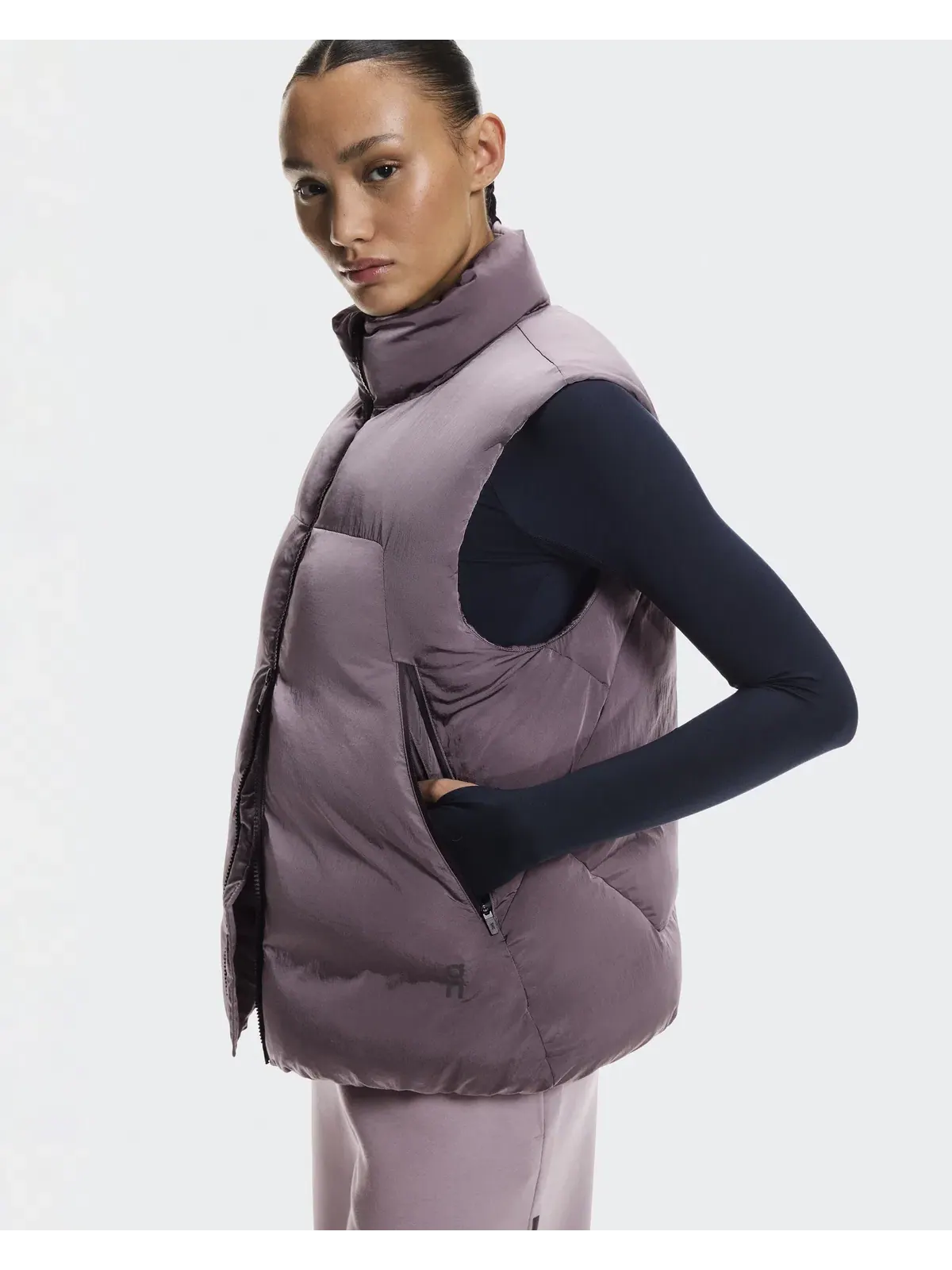 Женский жилет утепленный с карманами All-Day Puffer Vest On — изображение 4 из 10, гоби