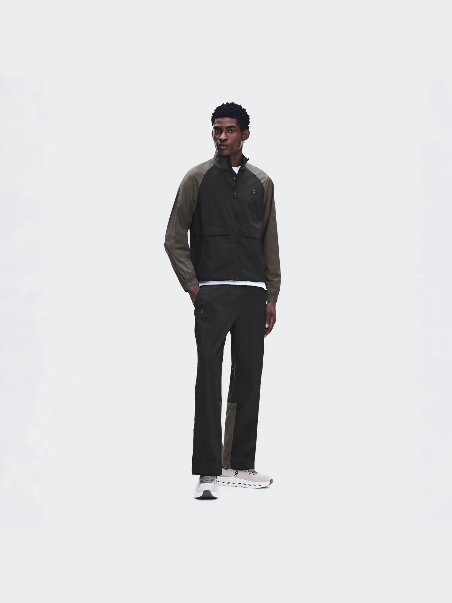 Мужская легкая куртка на молнии с сетчатой подкладкой All-Day Track Jacket On — изображение 8 из 8, черный