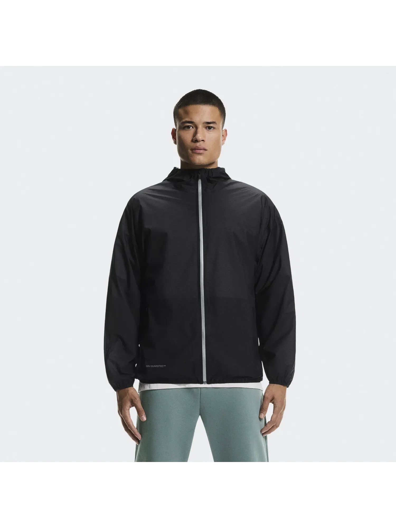 Мужская легкая водостойкая куртка Explore Lightweight Waterproof Jacket On — изображение 8 из 8, черный