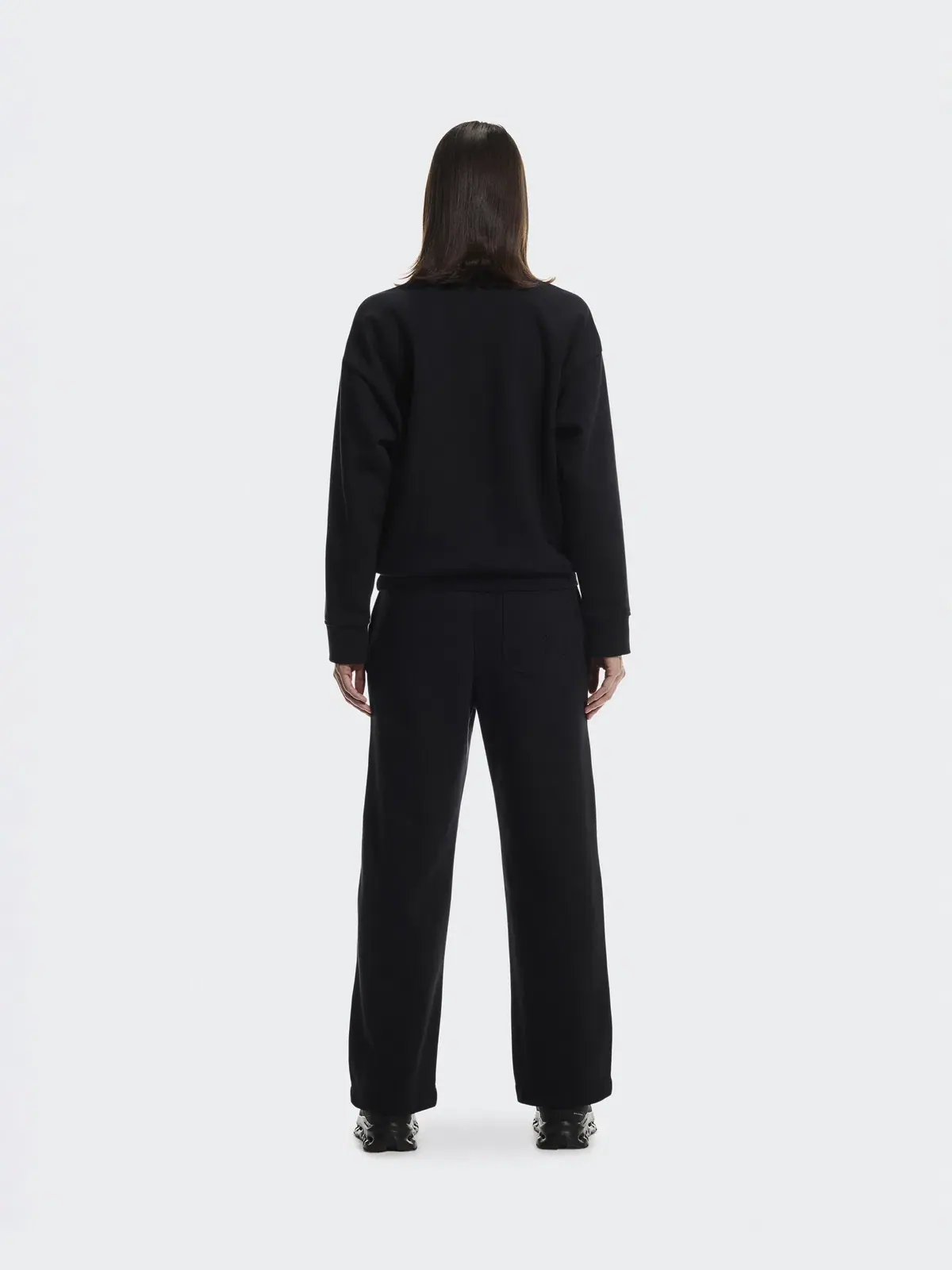 Женский свитшот с высоким воротом на молнии Club Collective 1/4 Zip On — изображение 3 из 10, черный