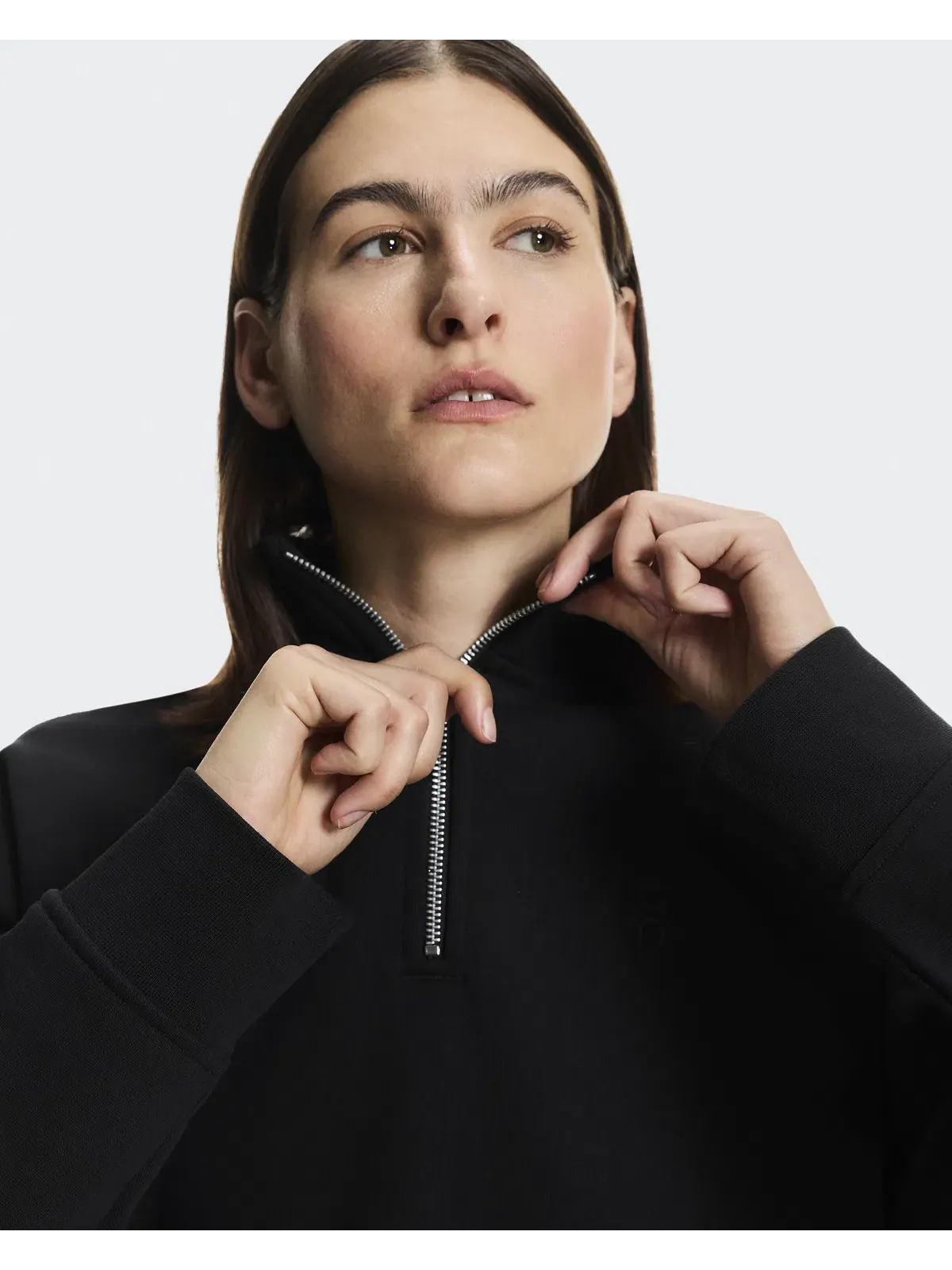 Женский свитшот с высоким воротом на молнии Club Collective 1/4 Zip On — изображение 6 из 10, черный