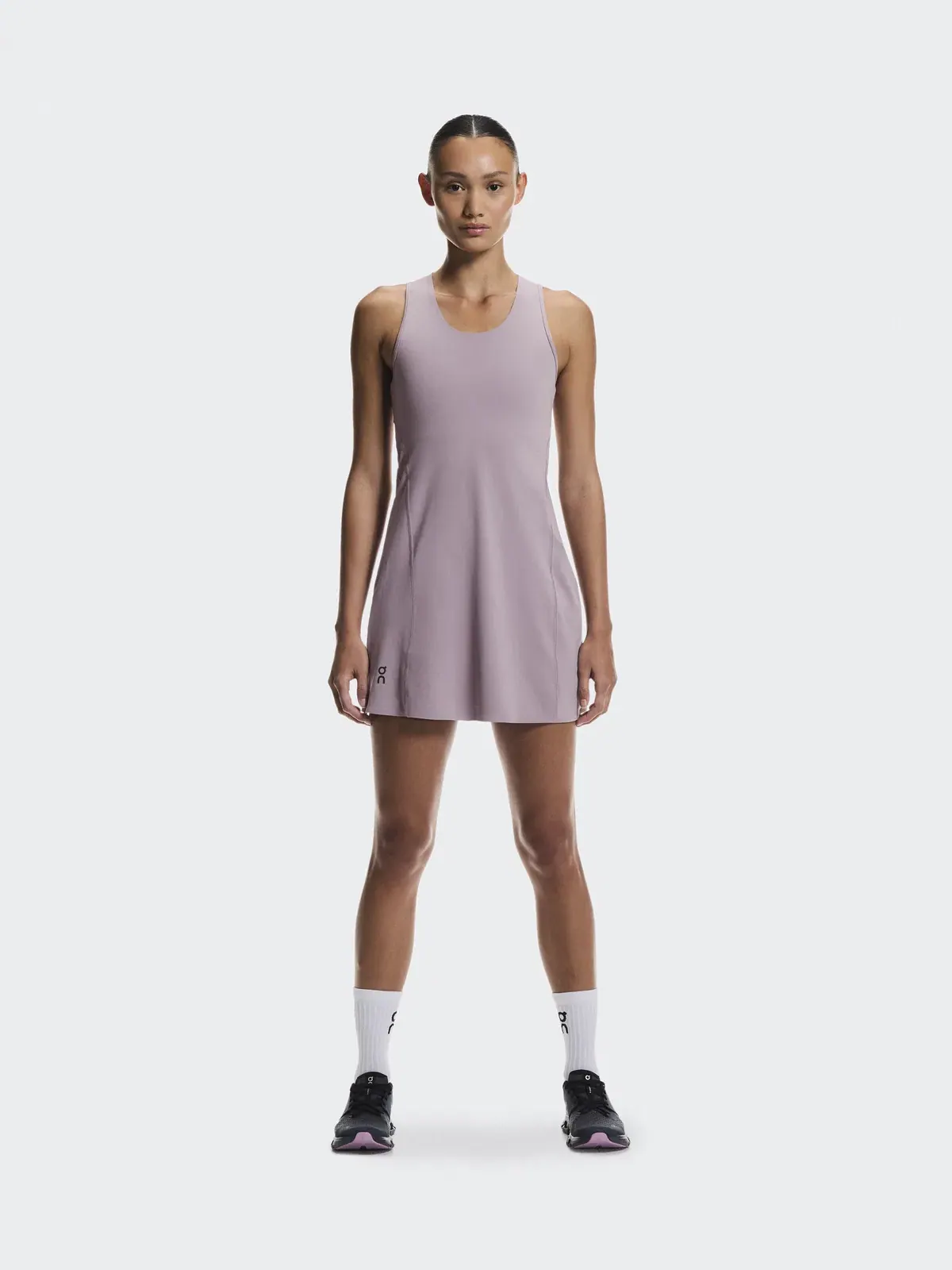 Женское платье для тренировок с открытой спиной Studio Dress On, Heron — изображение 2 из 9, светло-серый