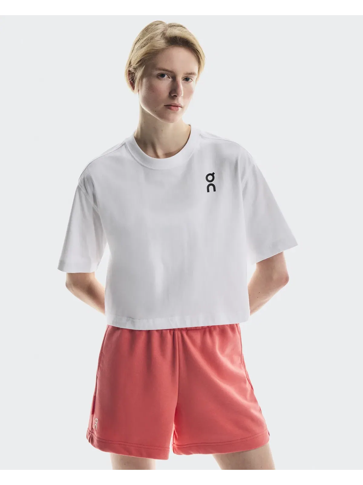 Женская футболка свободного кроя с принтом Club Boxy-T On White — изображение 4 из 7, белый