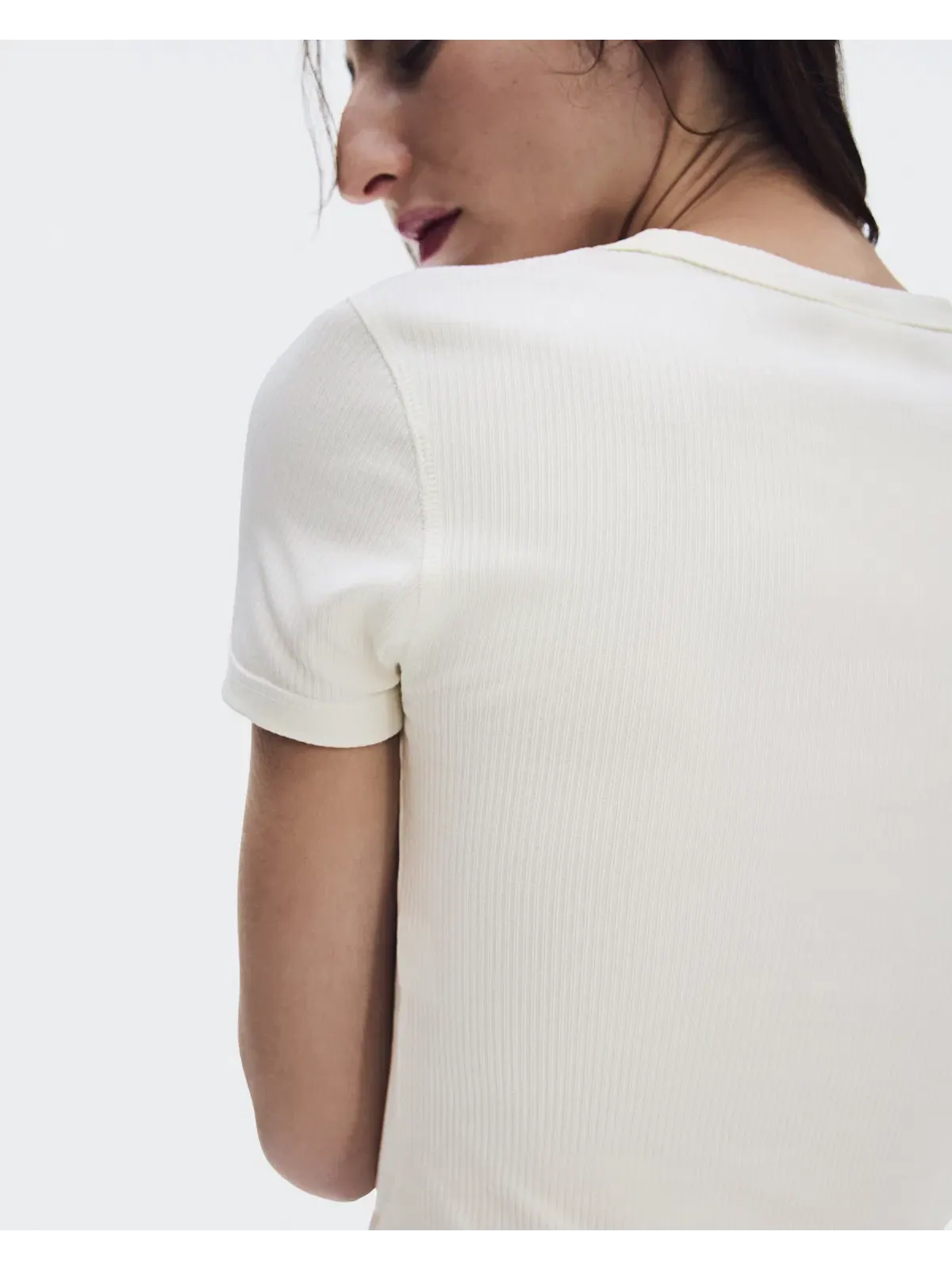 Женская футболка с принтом All-Day Ribbed T-Shirt On — изображение 6 из 9, белый