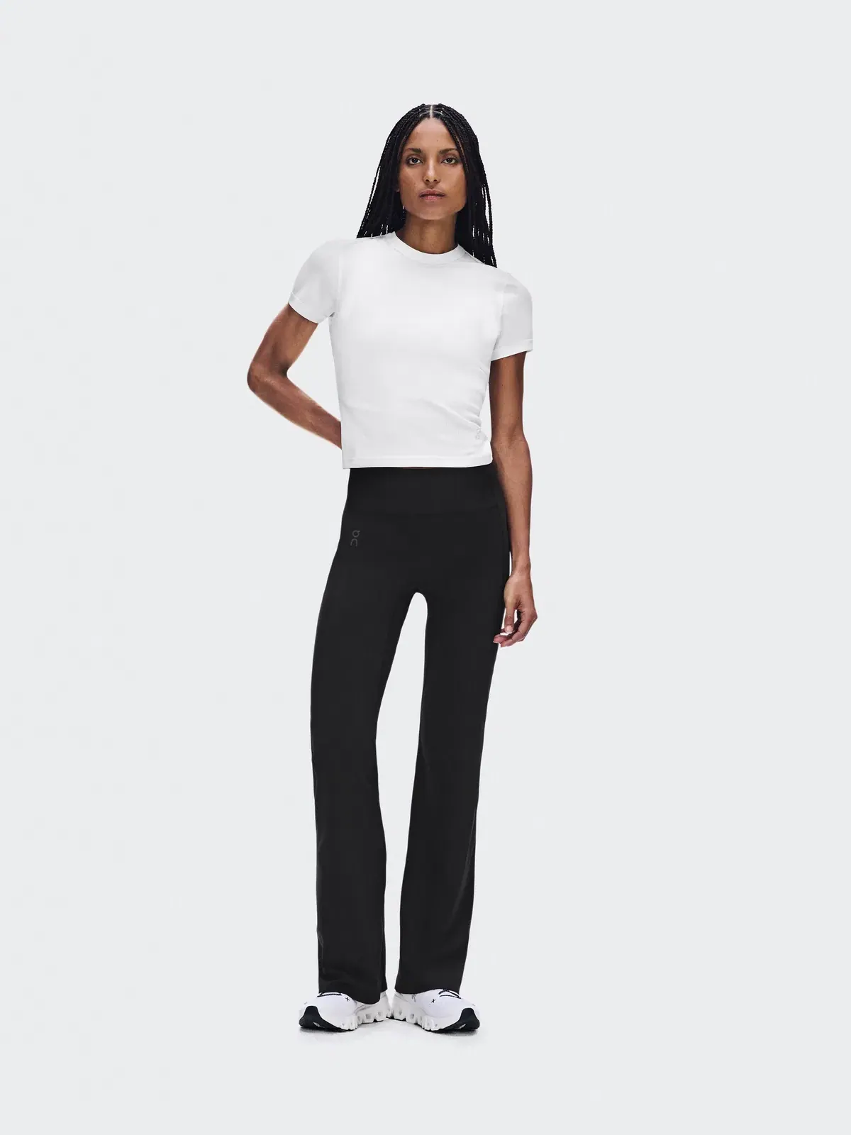 Женская футболка с принтом ребристым All-Day Ribbed T-Shirt On — изображение 2 из 8, белый