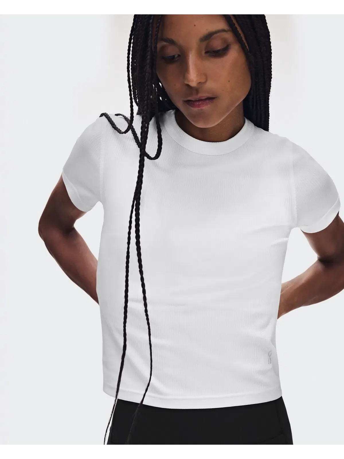 Женская футболка с принтом ребристым All-Day Ribbed T-Shirt On — изображение 3 из 8, белый