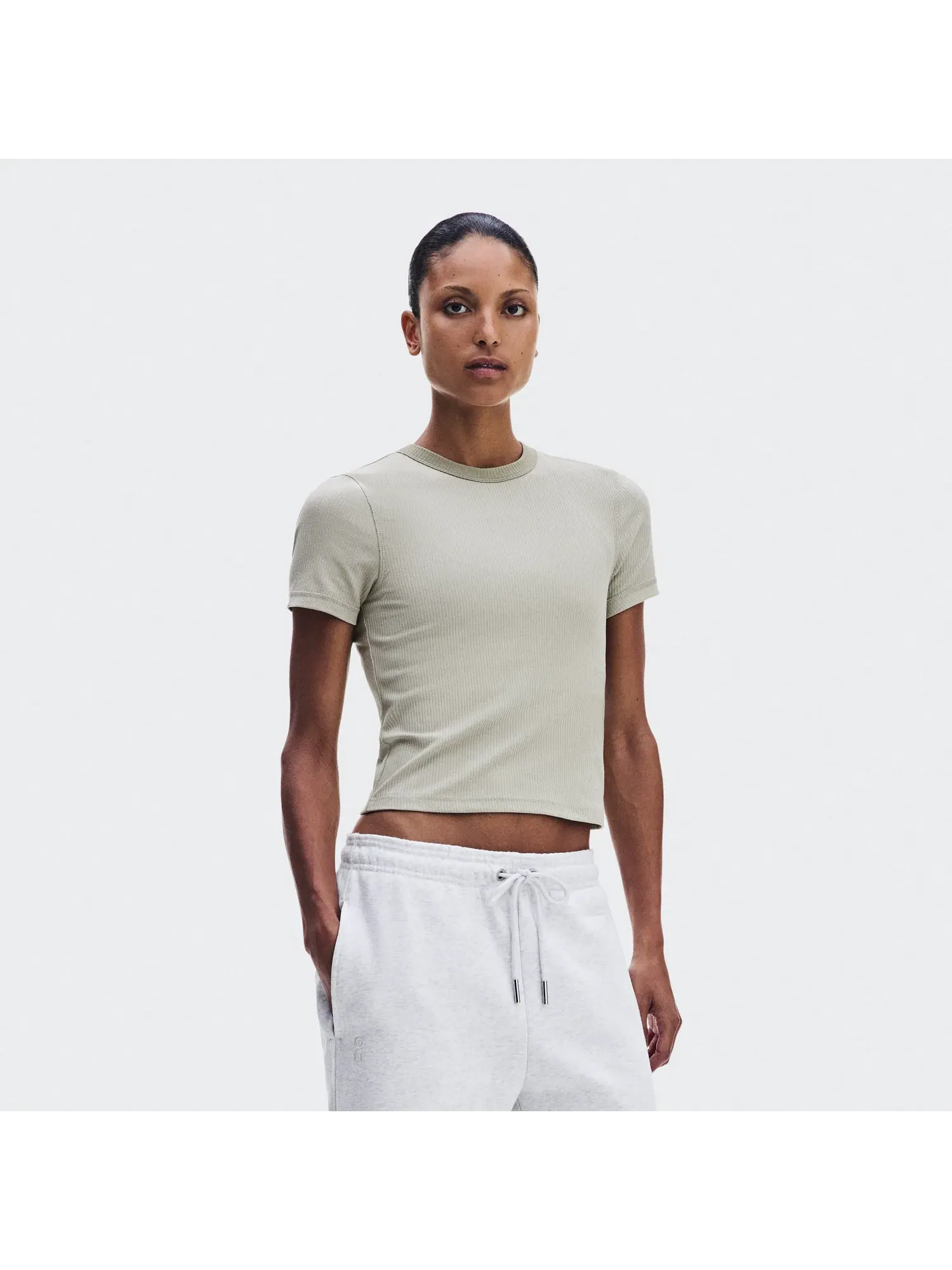 Женская футболка с принтом All-Day Ribbed T-Shirt On, Brume — изображение 9 из 9, дымчато-серый