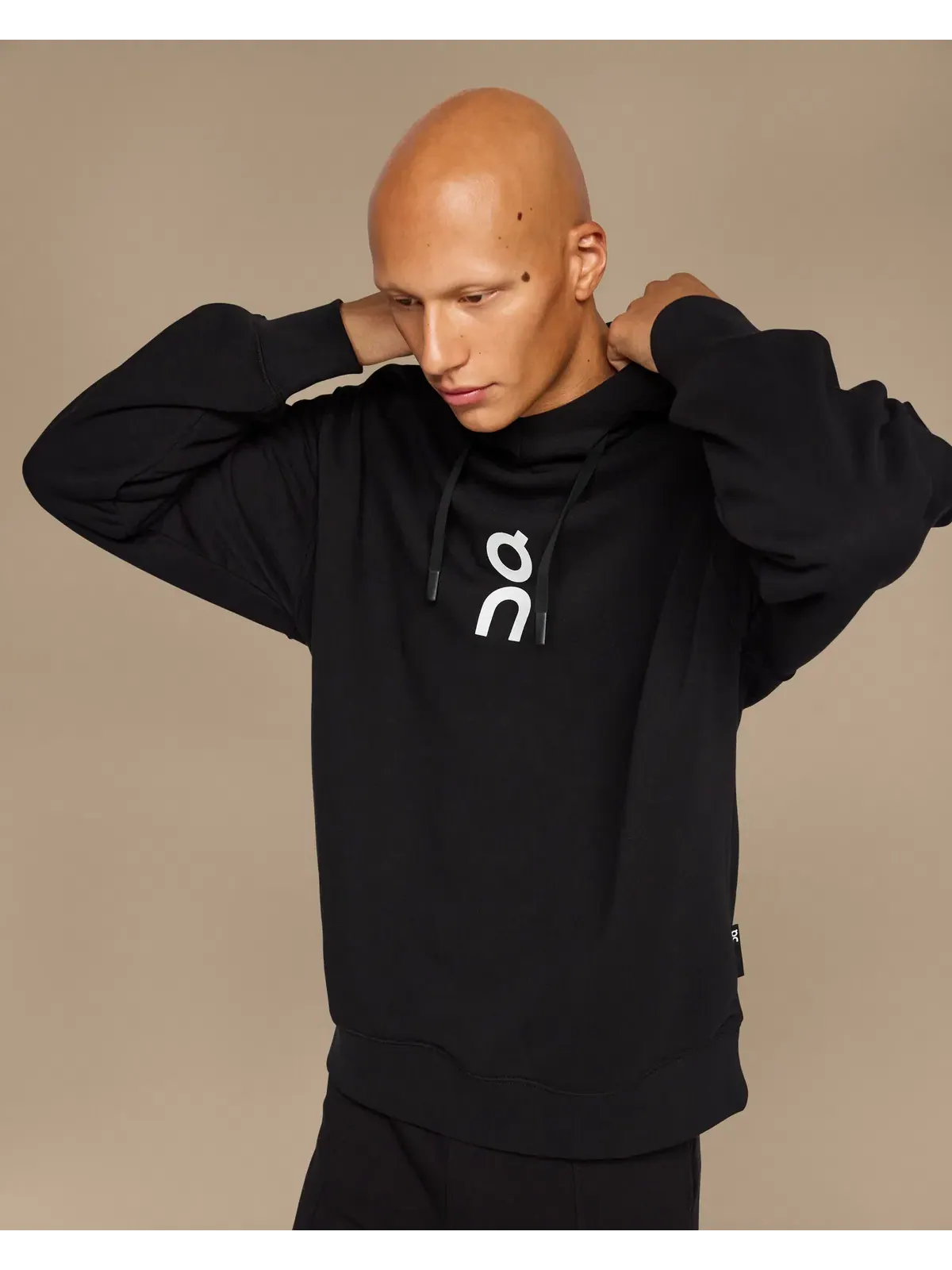 Мужское худи с капюшоном свободного кроя Club Hoodie On — изображение 3 из 6, черный