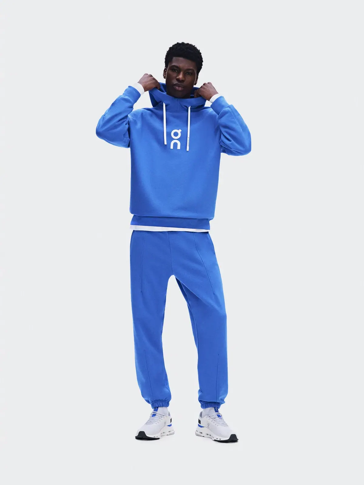 Мужское худи с капюшоном свободного кроя Club Hoodie On, Jay — изображение 2 из 11, светло-серый
