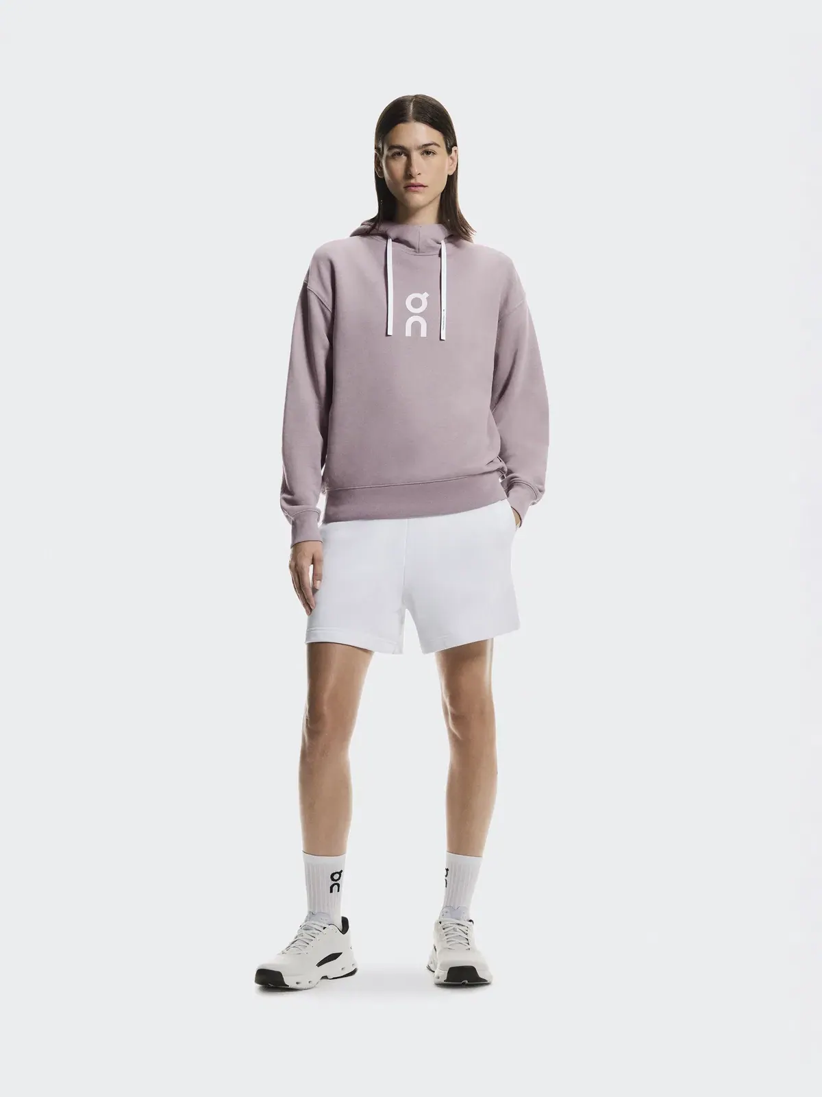 Женское худи свободного кроя с капюшоном Club Hoodie On, Heron — изображение 2 из 10, светло-серый