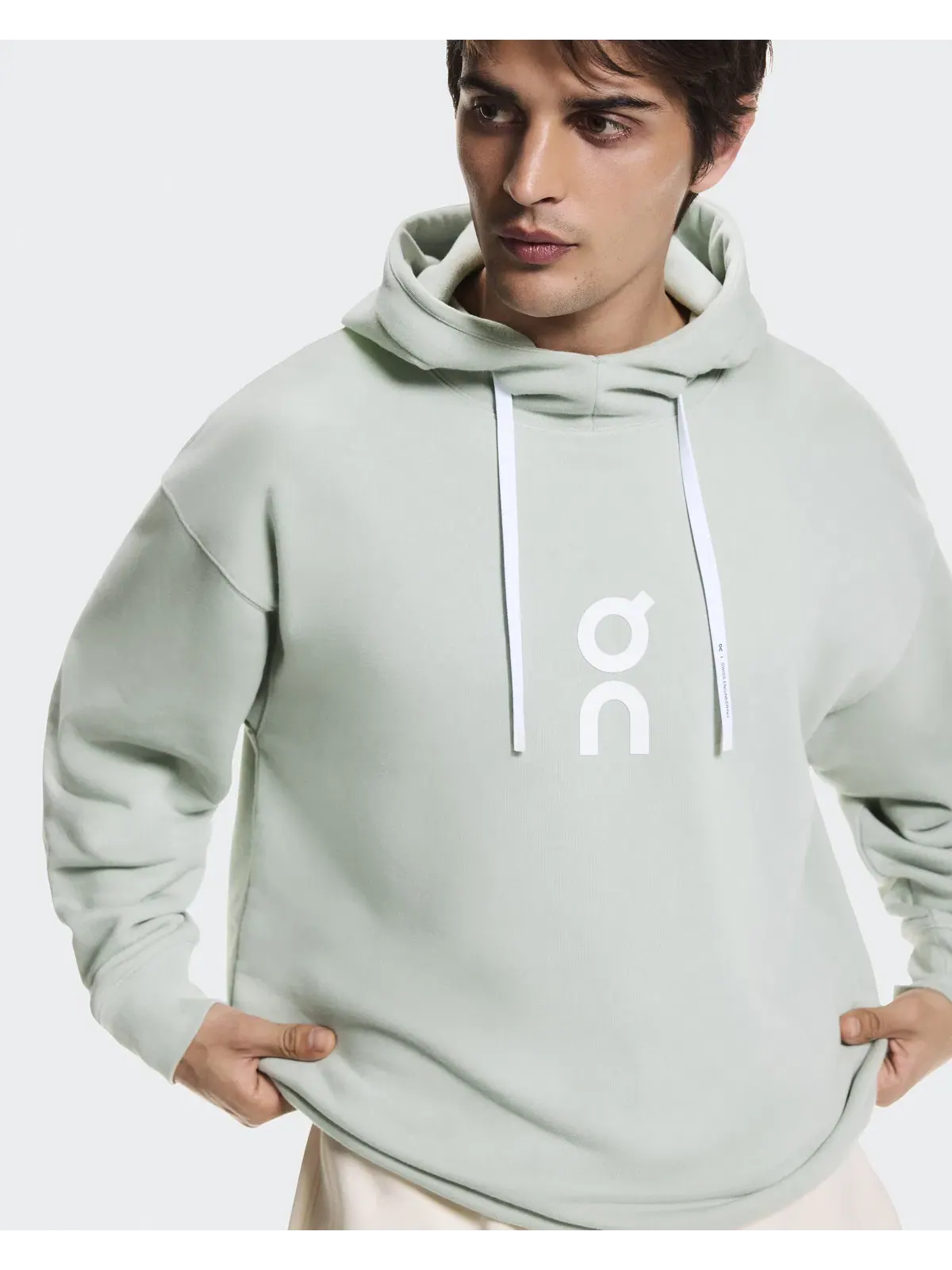 Мужское худи с капюшоном свободного кроя Club Hoodie On — изображение 4 из 8, минеральный