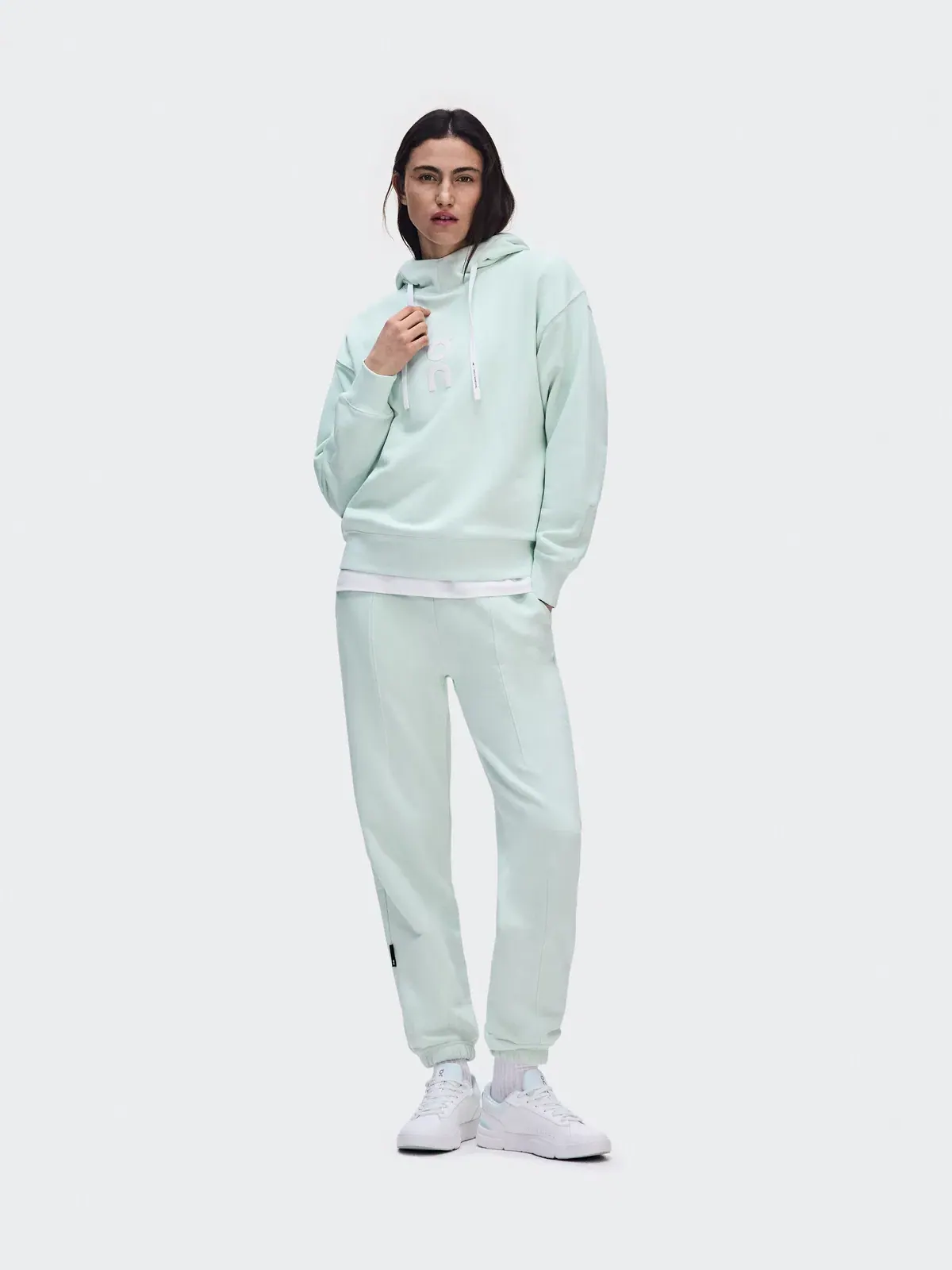 Женское худи свободного кроя с капюшоном Club Hoodie On, Flurry — изображение 2 из 8, бледно-голубой