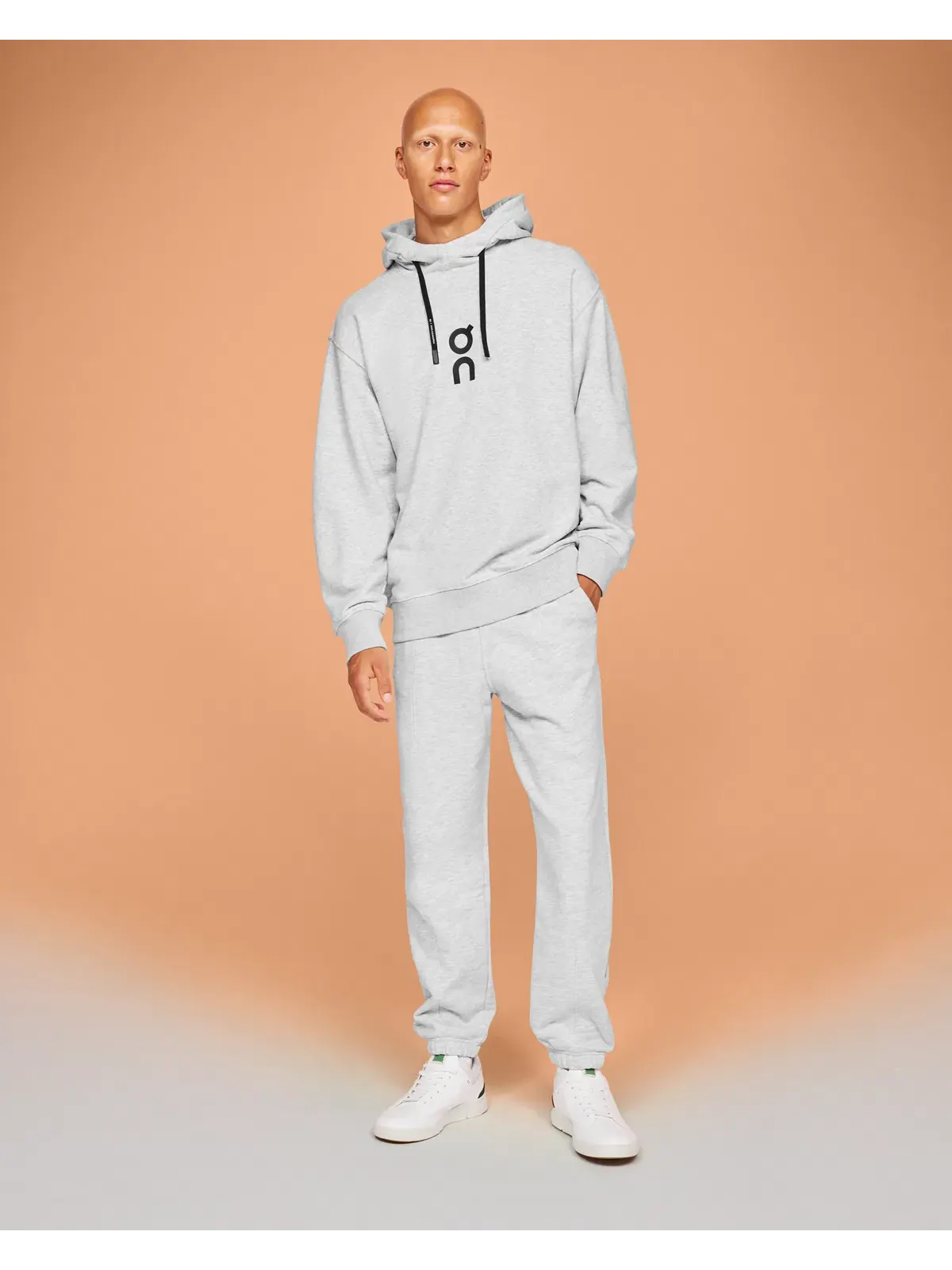 Мужское худи с капюшоном свободного кроя Club Hoodie On, Crater — изображение 2 из 6, землисто-серый
