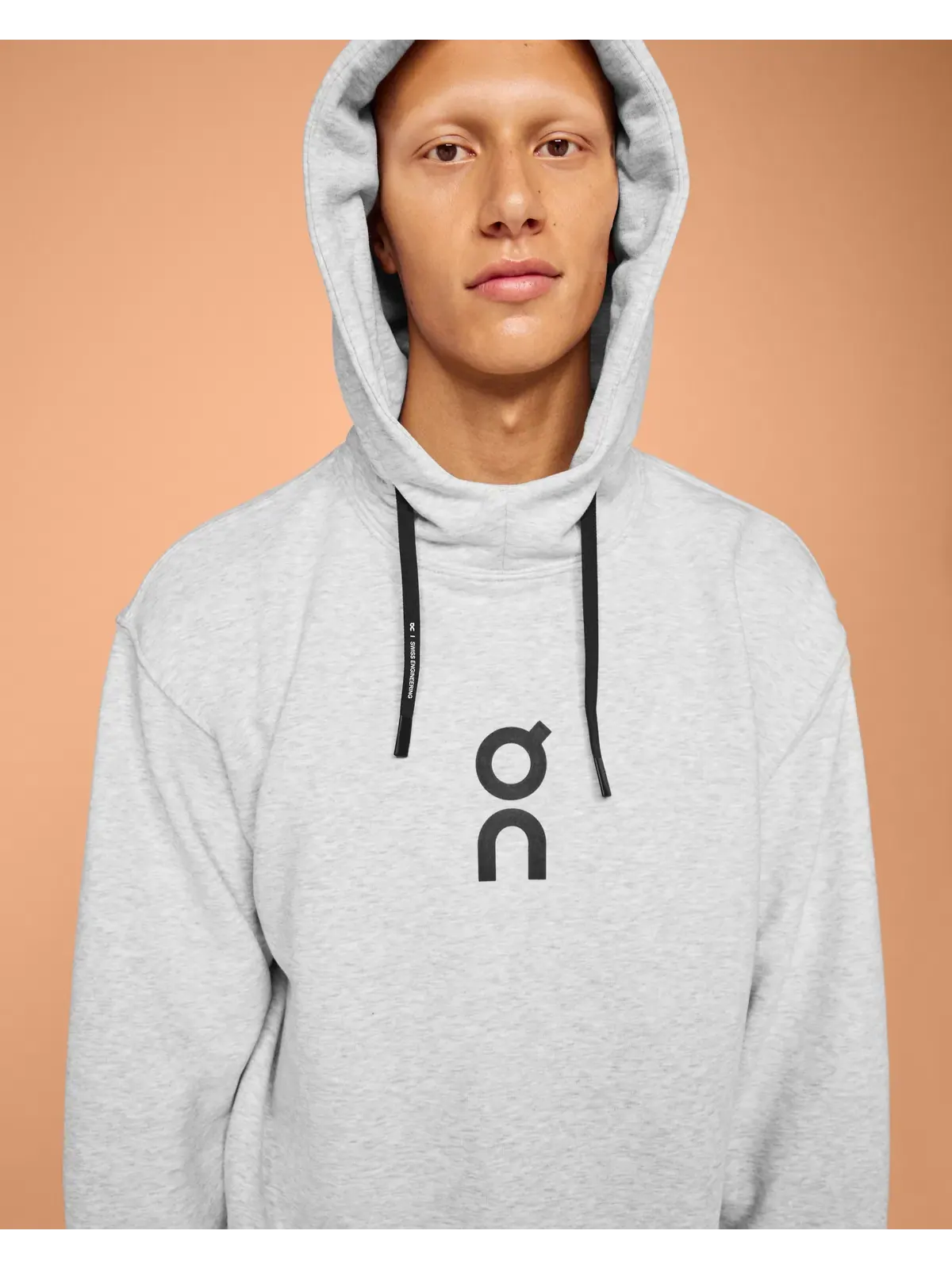 Мужское худи с капюшоном свободного кроя Club Hoodie On, Crater — изображение 5 из 6, землисто-серый